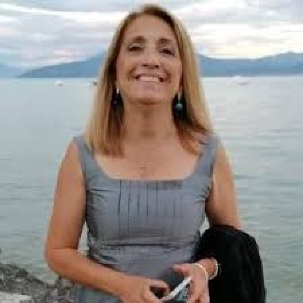 Come rane del legno a primavera 